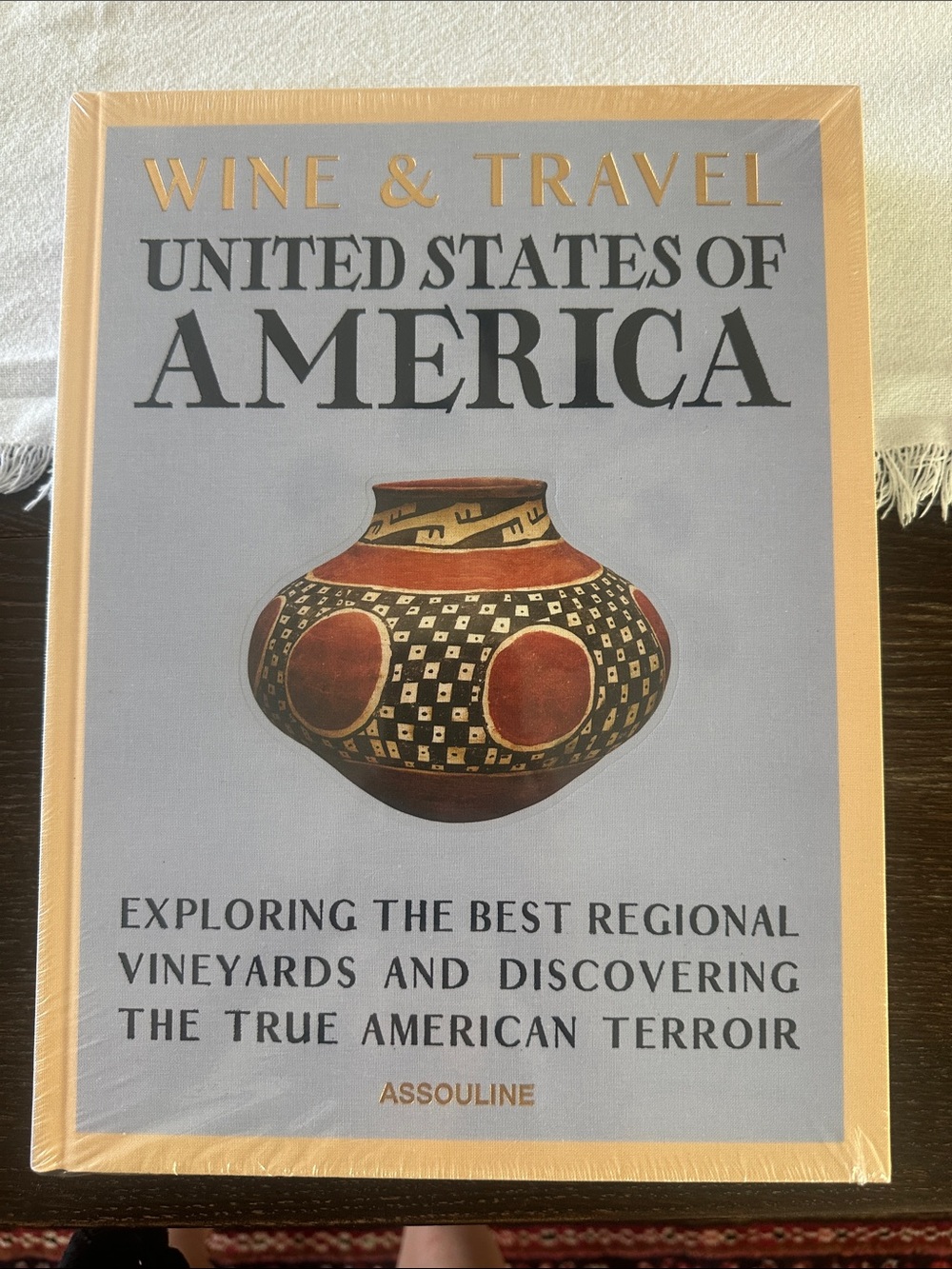 Assouline Wine & Travel United States of America - Gray and Gold Cover